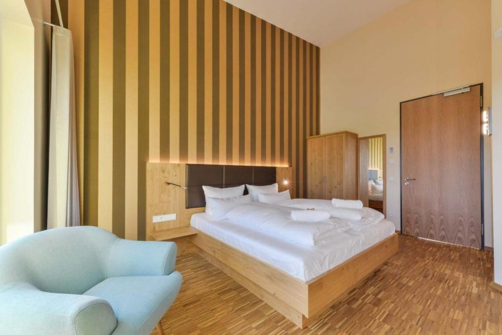 Hotel & Golfrestaurant Gut Wissmannshof Staufenberg  ภายนอก รูปภาพ