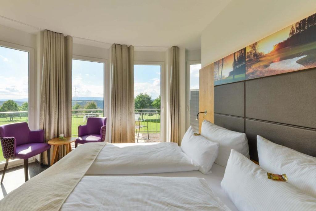 Hotel & Golfrestaurant Gut Wissmannshof Staufenberg  ภายนอก รูปภาพ