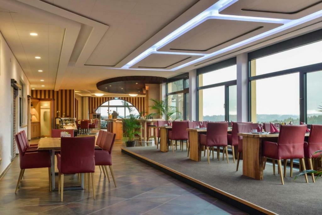 Hotel & Golfrestaurant Gut Wissmannshof Staufenberg  ภายนอก รูปภาพ