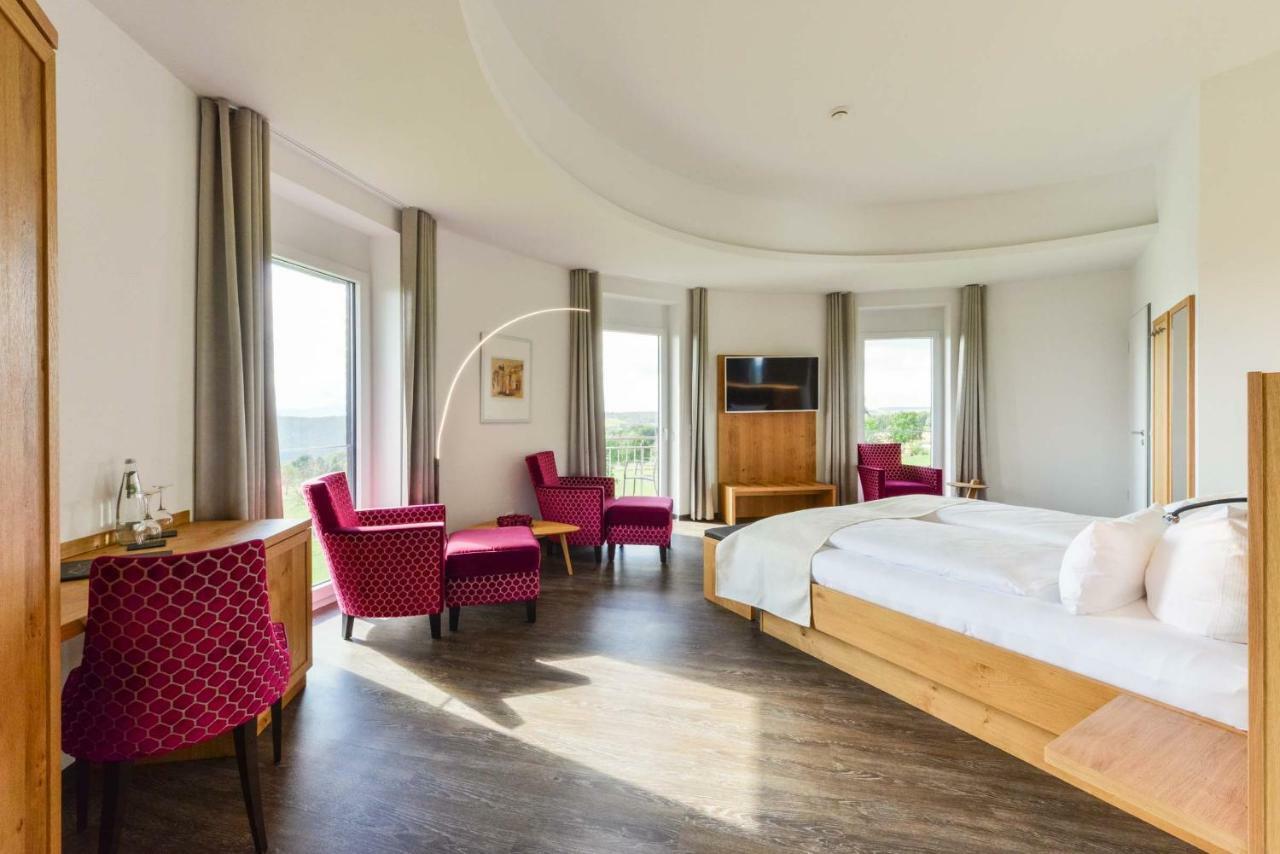 Hotel & Golfrestaurant Gut Wissmannshof Staufenberg  ภายนอก รูปภาพ