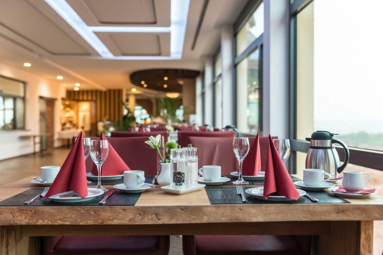 Hotel & Golfrestaurant Gut Wissmannshof Staufenberg  ภายนอก รูปภาพ