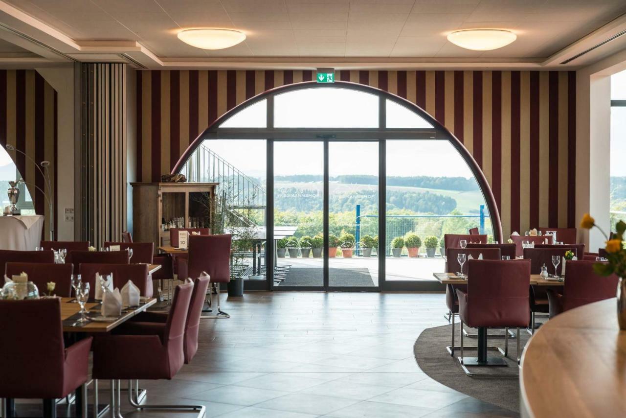 Hotel & Golfrestaurant Gut Wissmannshof Staufenberg  ภายนอก รูปภาพ