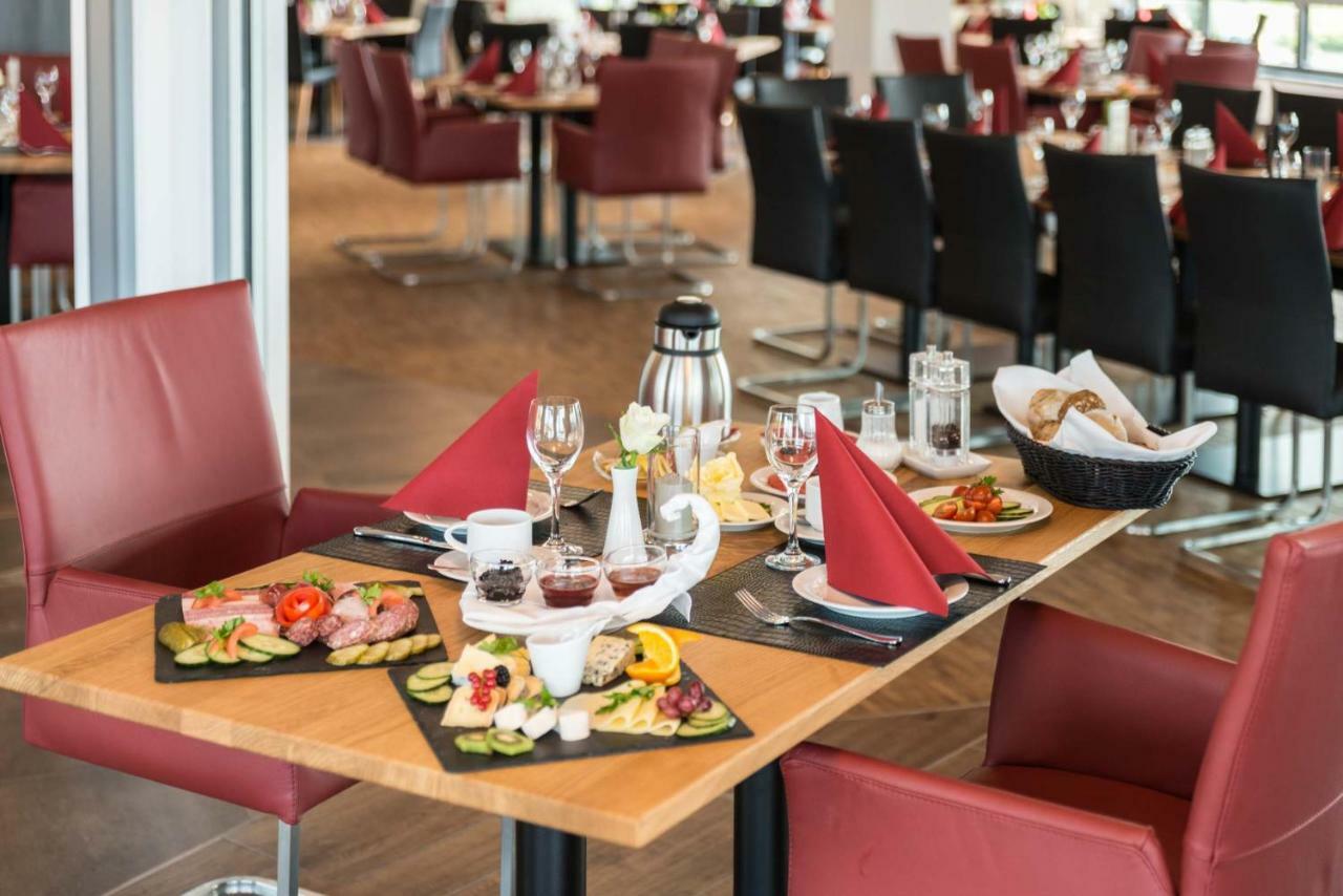 Hotel & Golfrestaurant Gut Wissmannshof Staufenberg  ภายนอก รูปภาพ